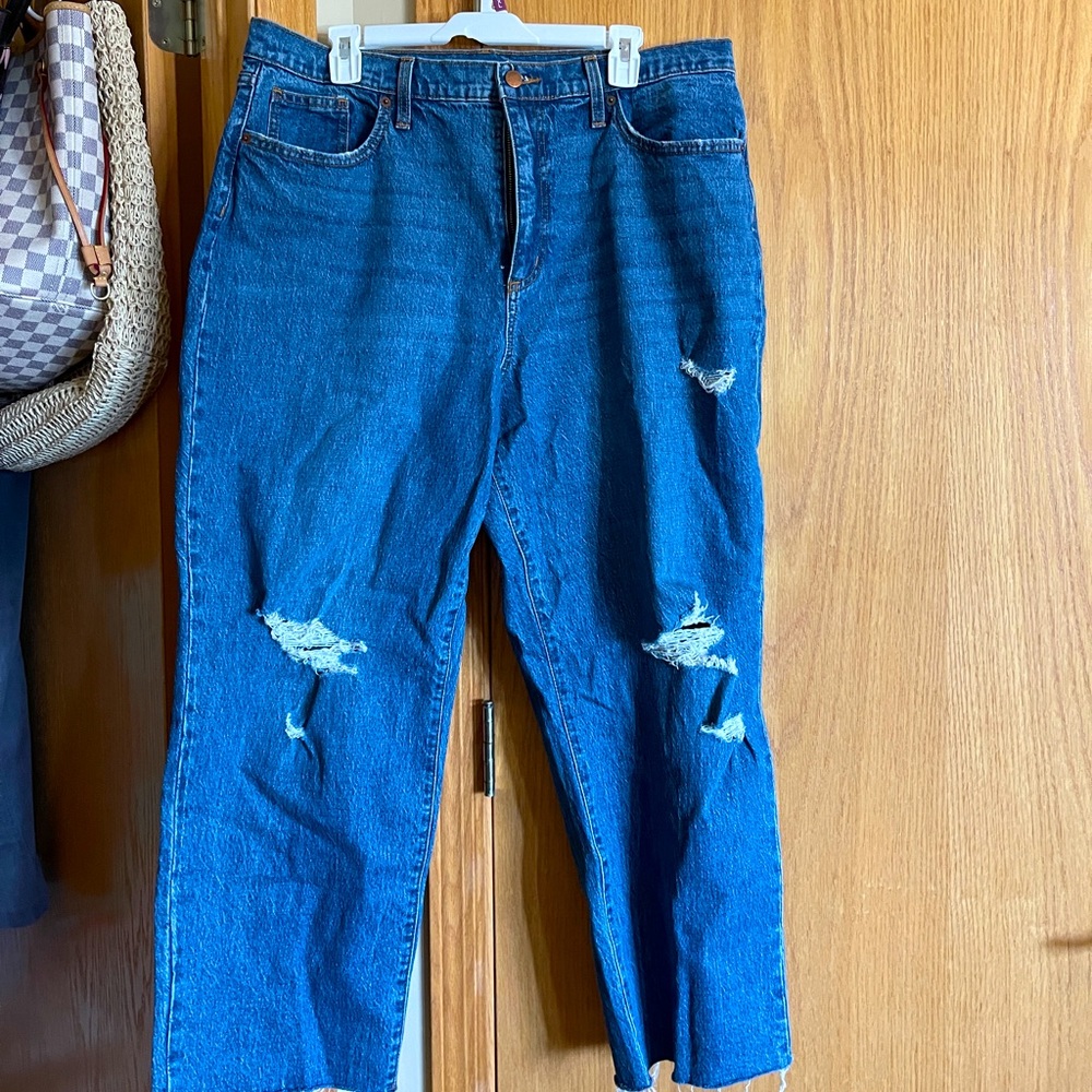 Super cute universal thread jeans from target! Size 16